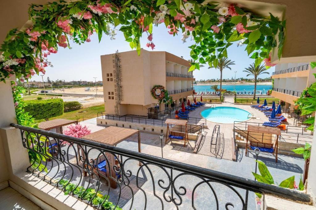 Marina Eye Resort - Alamien Marina Plaza El Alamein Luaran gambar